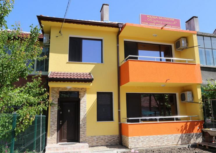 Guest House Karaulanov Elhovo  Exterior photo